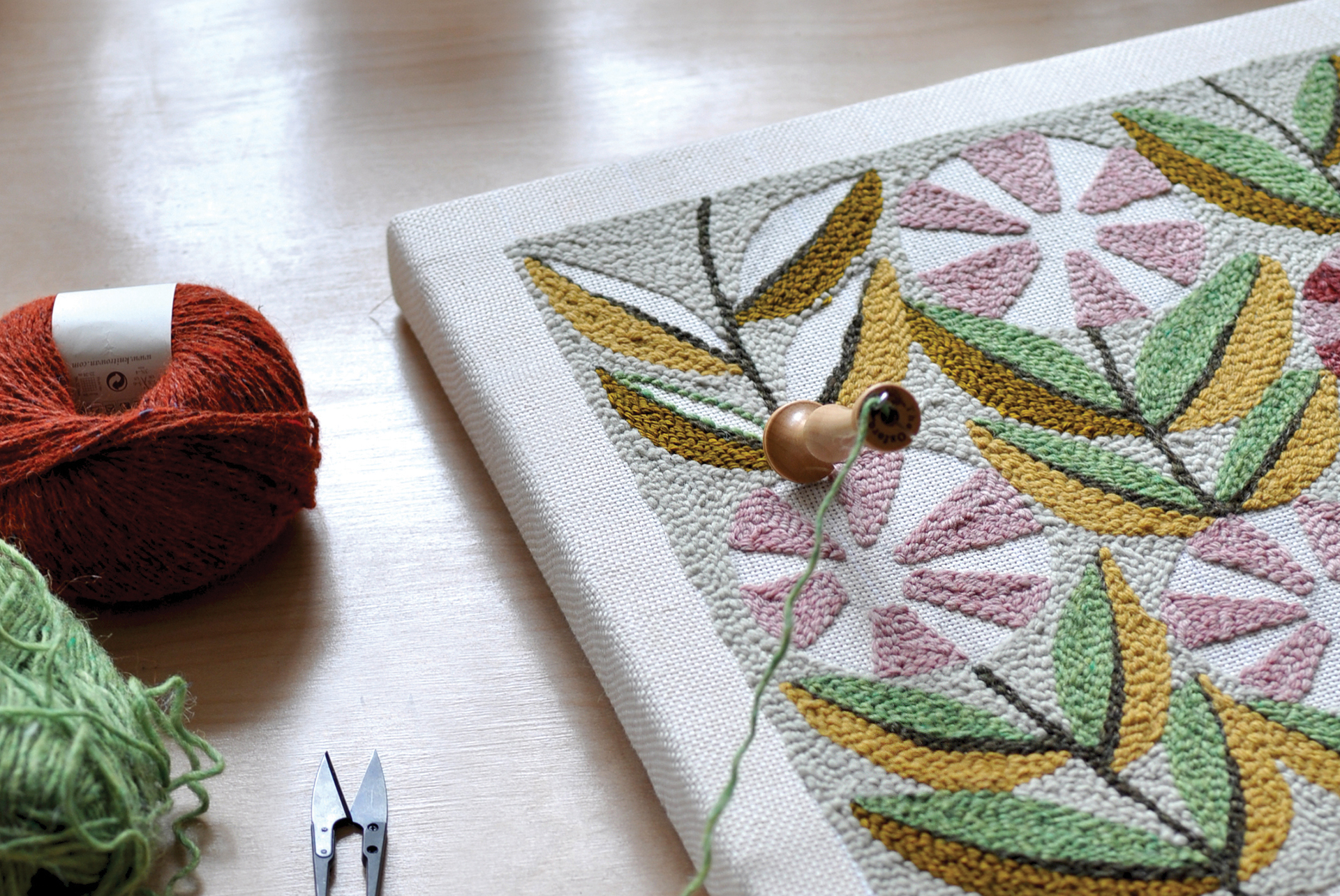 Floral Punch Needle Kit Landscape Rug Yarn Hooking Beginner Kit